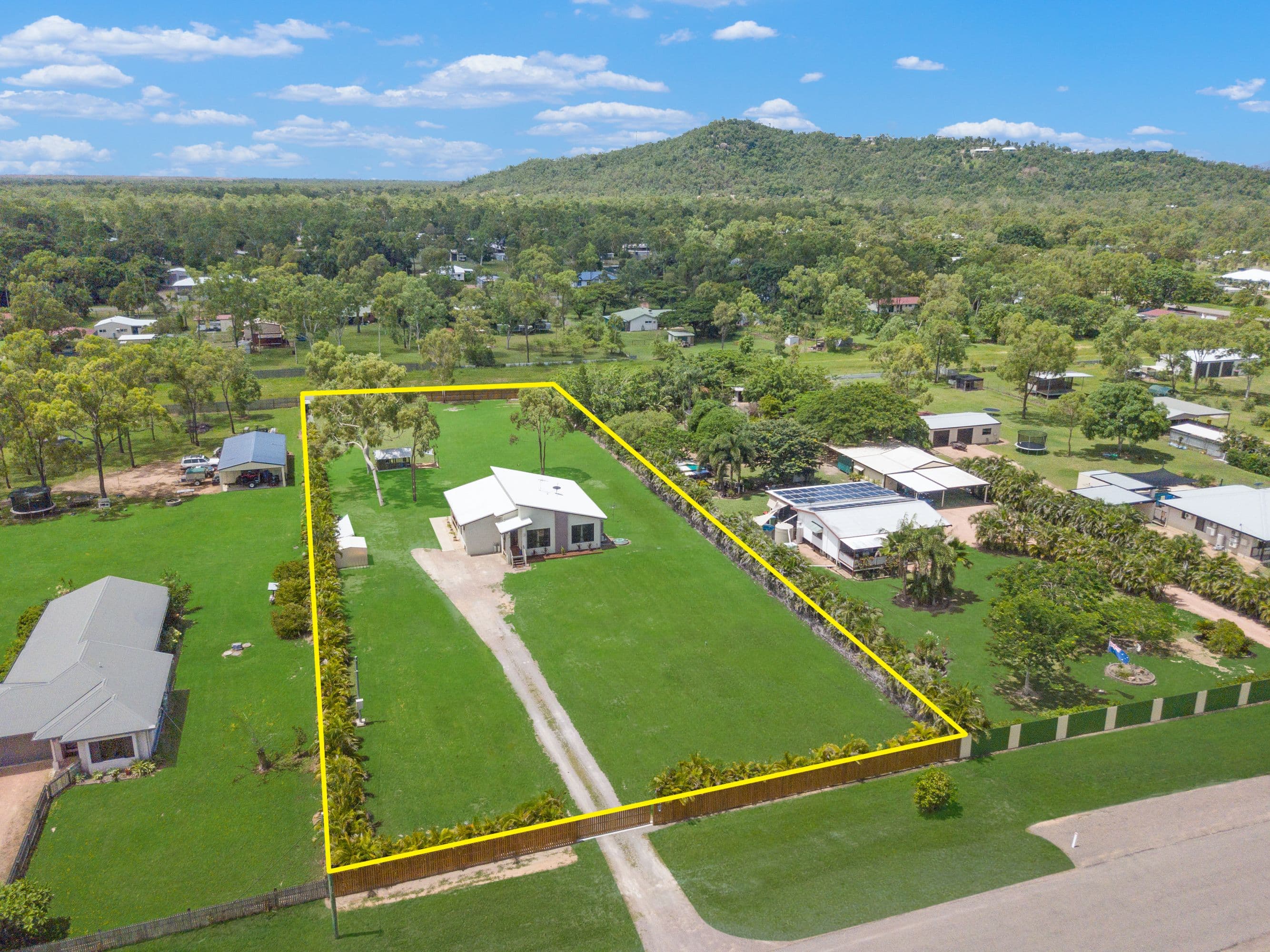 14 Blackview Avenue, Black River QLD 4818, Black River - Thumbnail 7