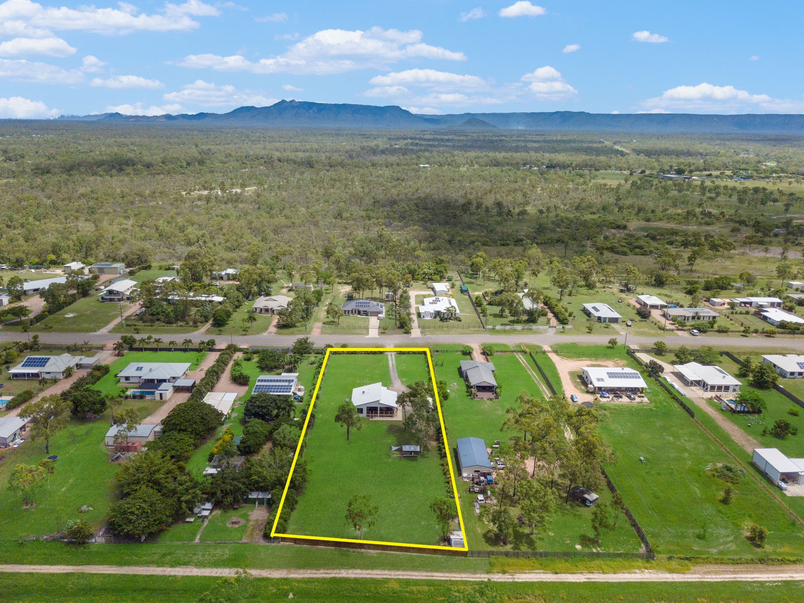 14 Blackview Avenue, Black River QLD 4818, Black River - Thumbnail 8