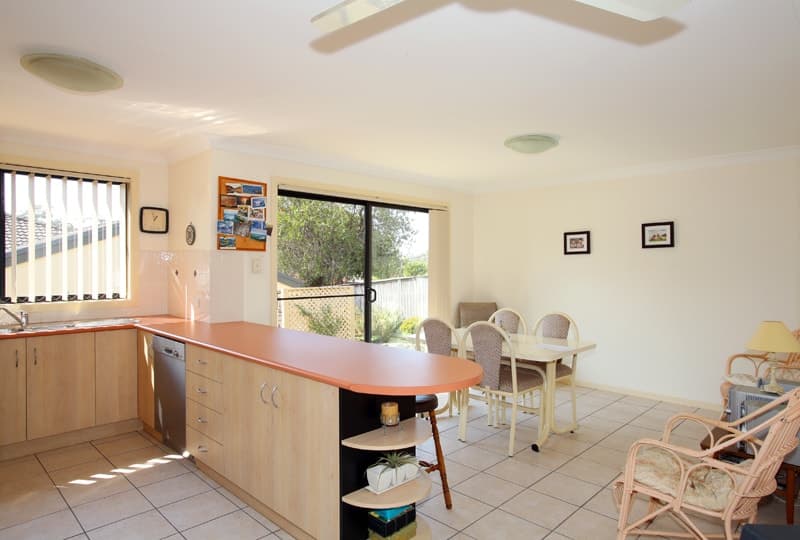 2/11 Russ Hammond Close, Korora, Korora - Thumbnail 6