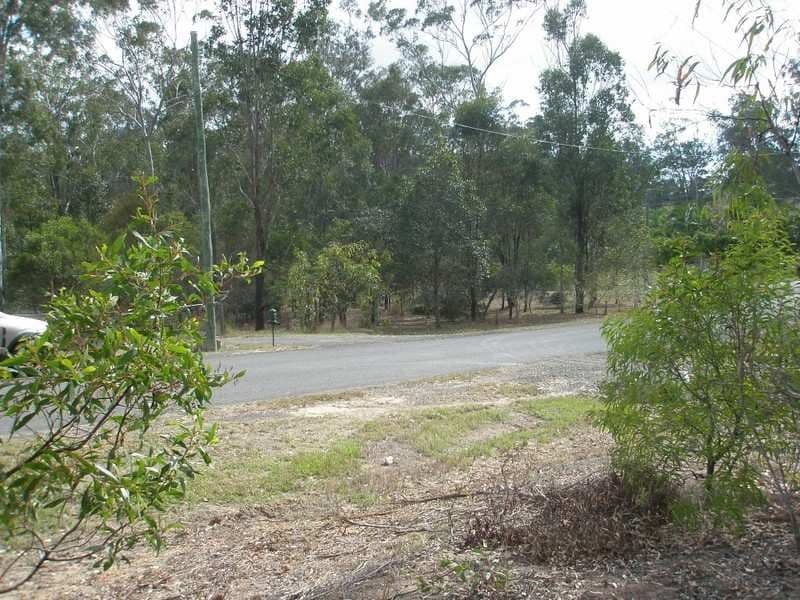 62 Commodore Drive, SOUTH BINGERA QLD 4670, South Bingera - Thumbnail 2