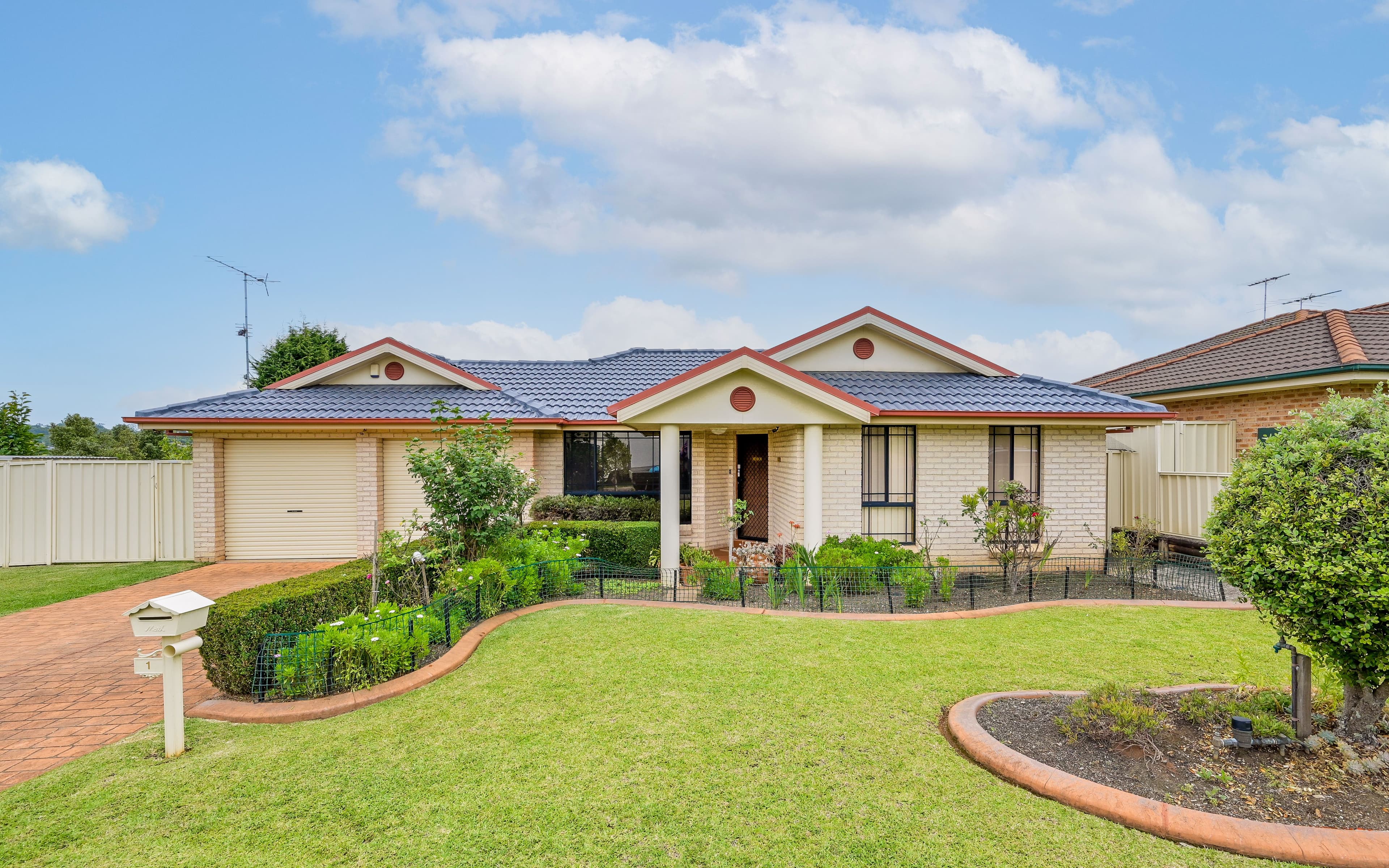1 Austral Place, St Helens Park NSW 2560, St Helens Park - Image 1