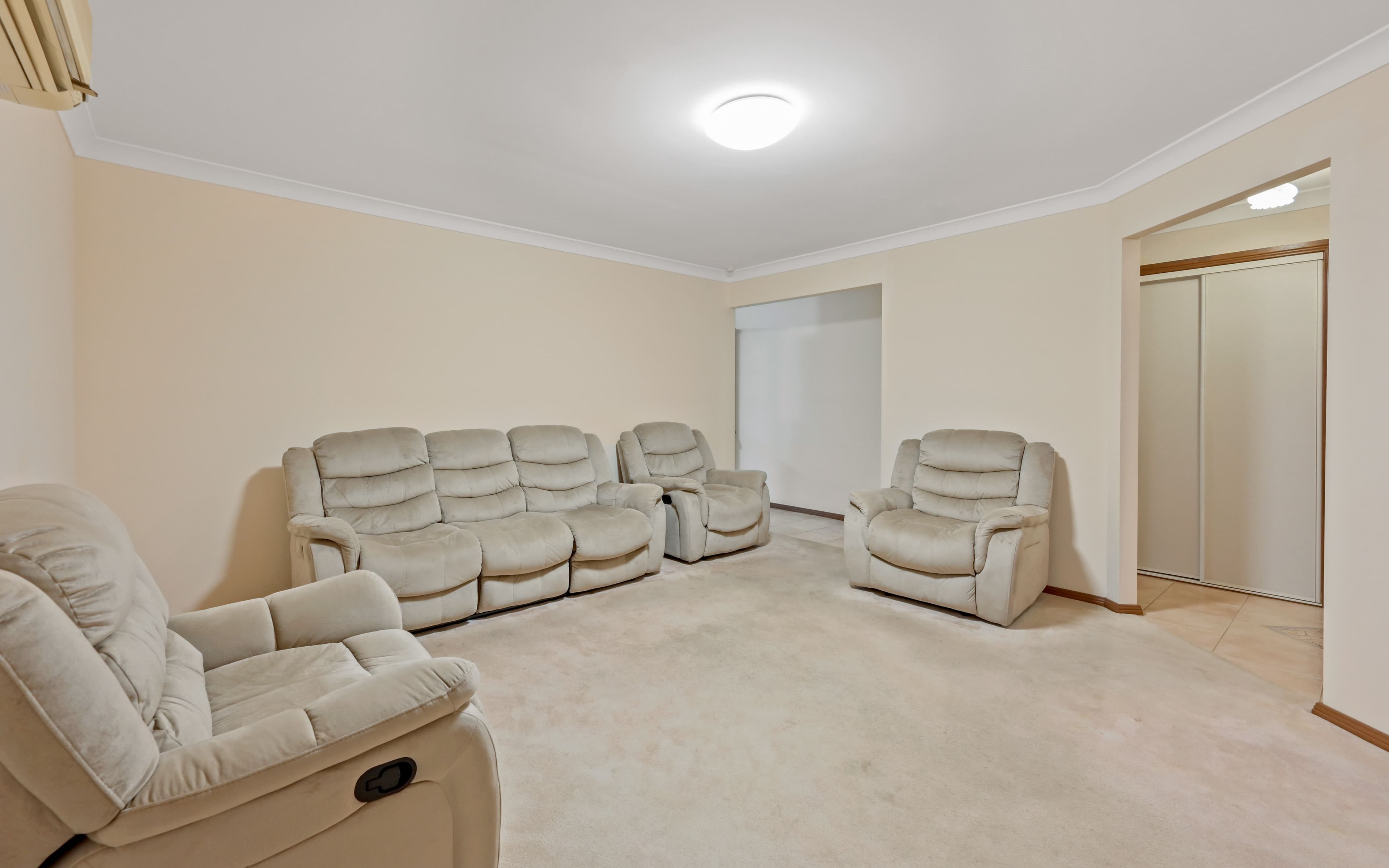 1 Austral Place, St Helens Park NSW 2560, St Helens Park - Thumbnail 3