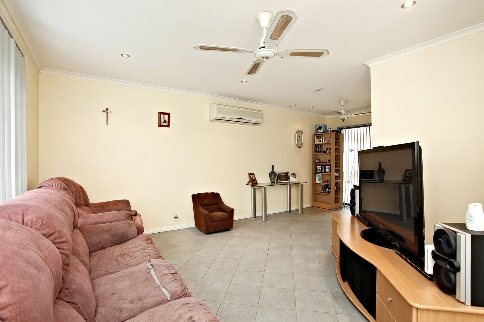 35 Galatea Street, PLUMPTON NSW 2761, Plumpton - Thumbnail 2
