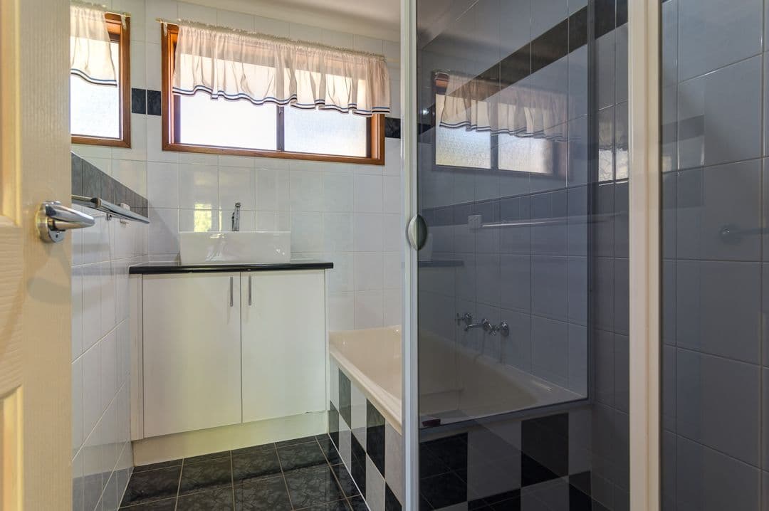 15 Campus Drive, Aberfoyle Park SA 5159, Aberfoyle Park - Thumbnail 4