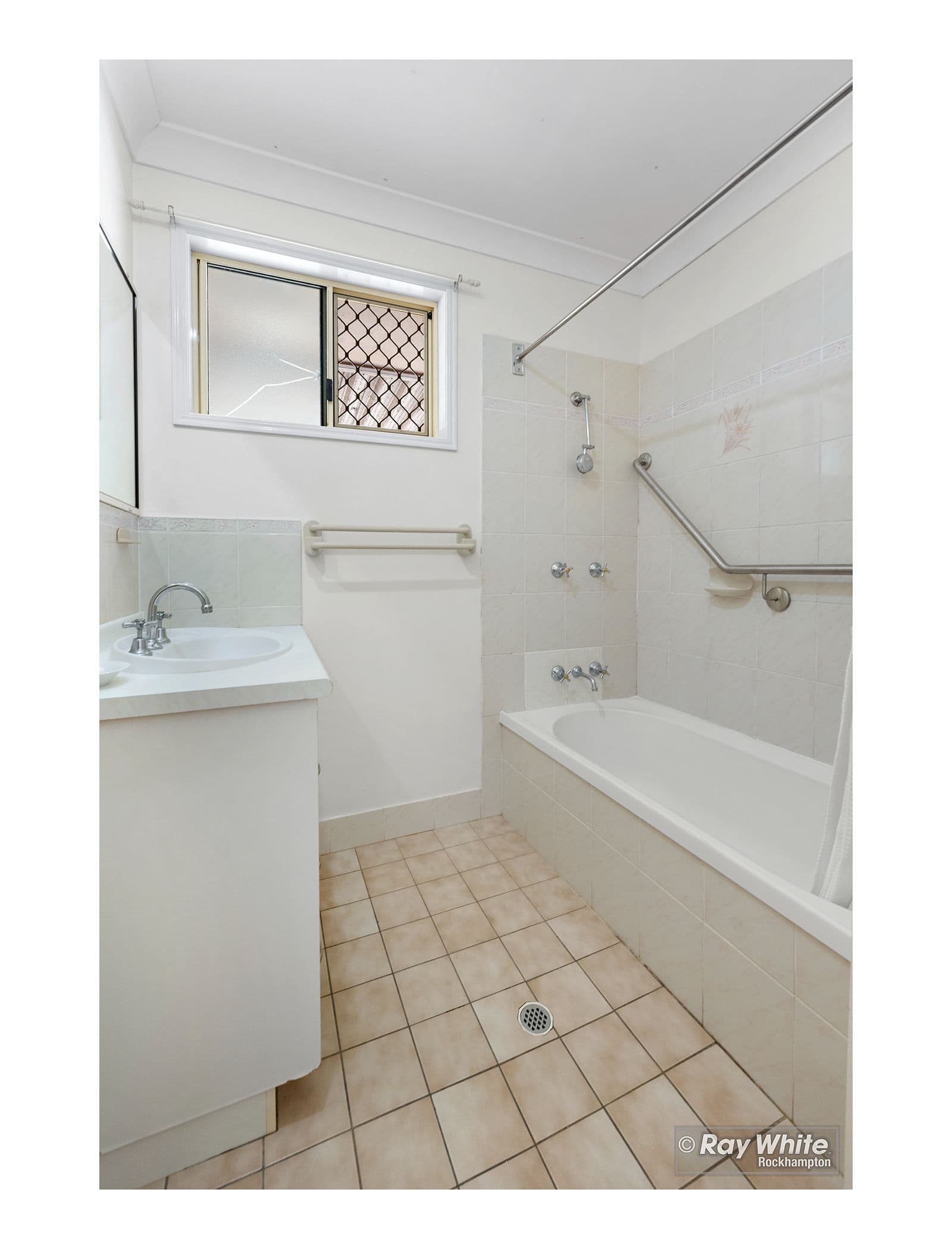 16 Gleeson Close, Gracemere QLD 4702, Gracemere - Thumbnail 4