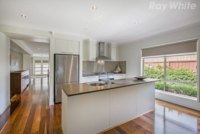 25 Mountain Way, Doreen VIC 3754, Doreen - Thumbnail 2