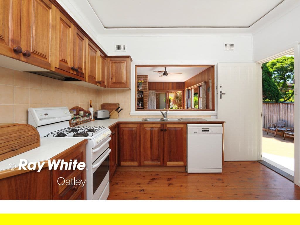 39 Carrington Avenue, Mortdale NSW 2223, Mortdale - Thumbnail 4