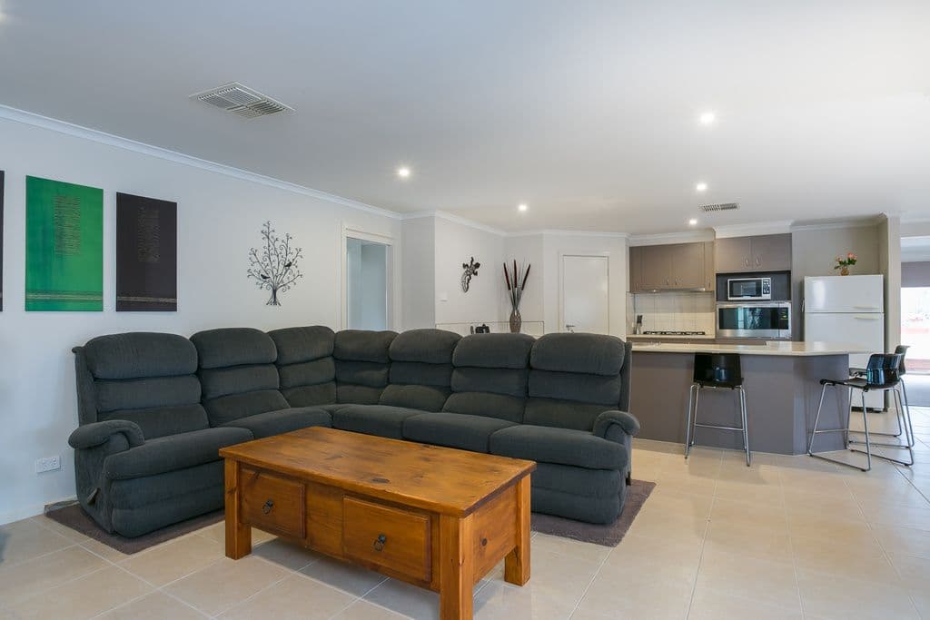 27 Greenhill Road, ROSEBUD VIC 3939, Rosebud - Thumbnail 6