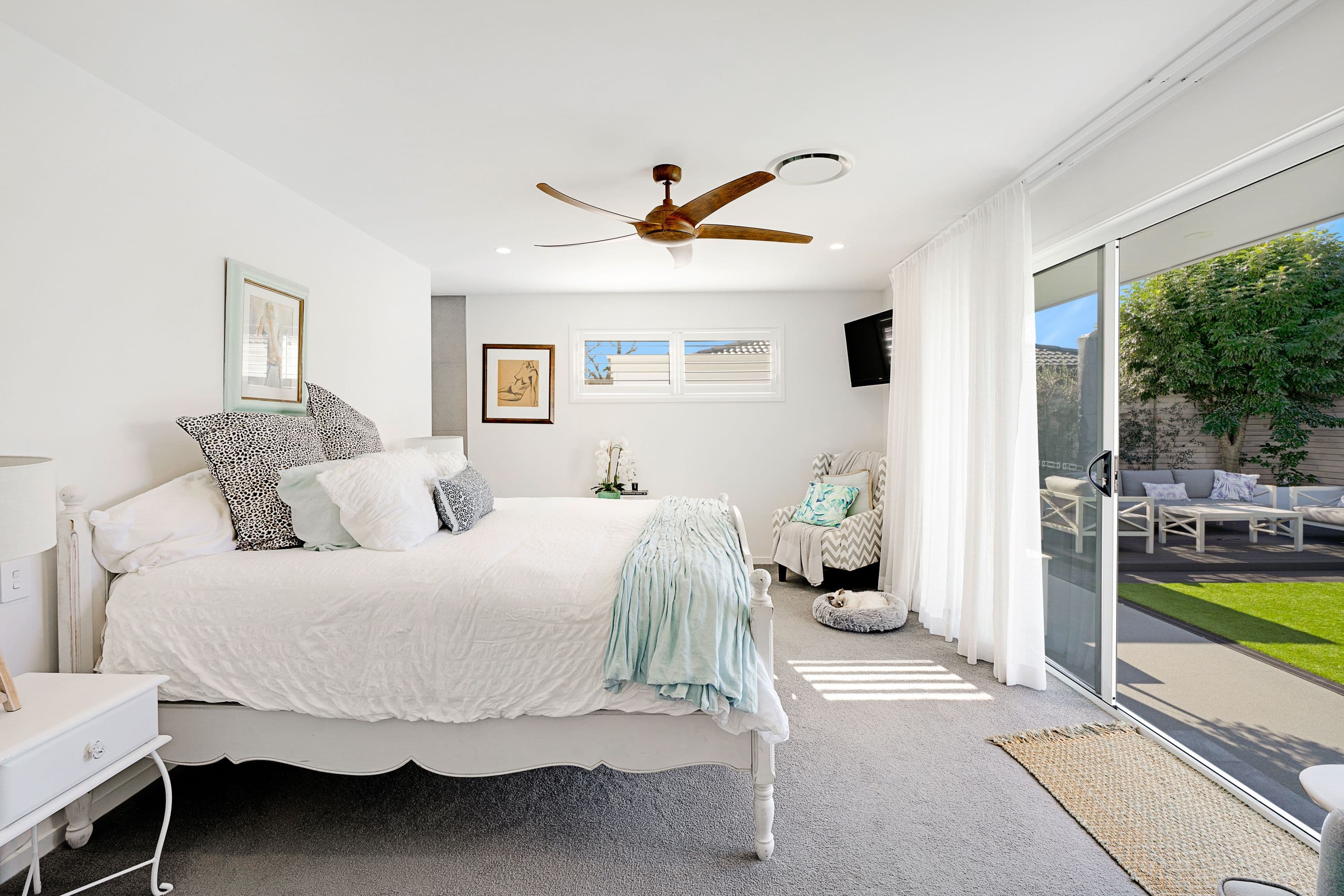 11 Auk Avenue, Burleigh Waters QLD 4220, Burleigh Waters - Thumbnail 3