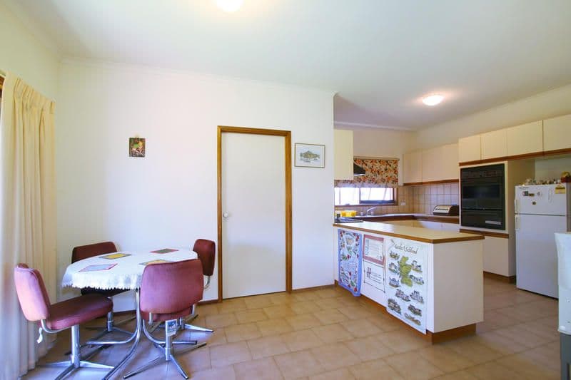 9 Coape Street, CHELTENHAM VIC 3192, Cheltenham - Thumbnail 2