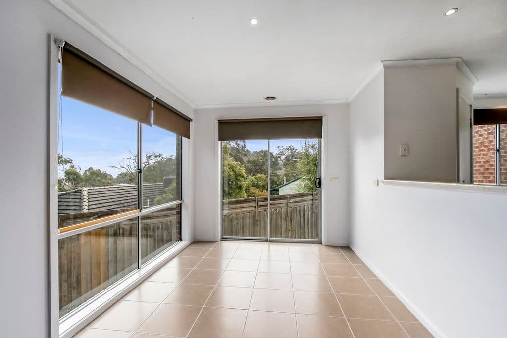 11 Olinda Park Rise, Lilydale VIC 3140, Lilydale - Thumbnail 4