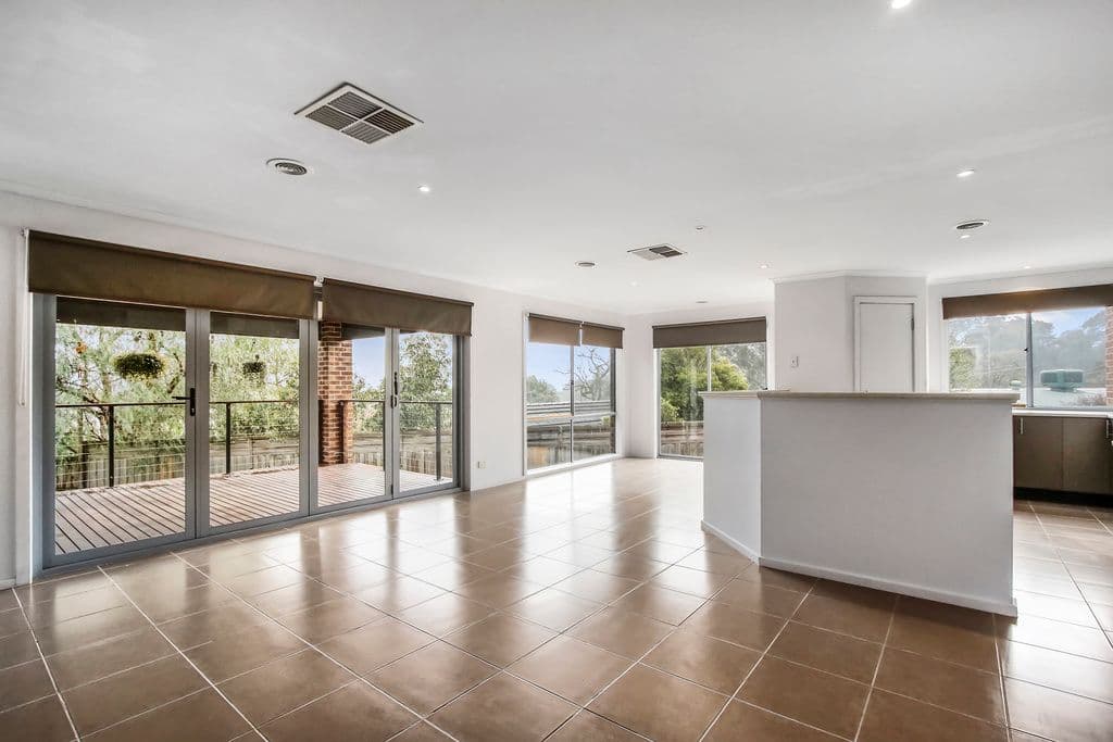 11 Olinda Park Rise, Lilydale VIC 3140, Lilydale - Thumbnail 7