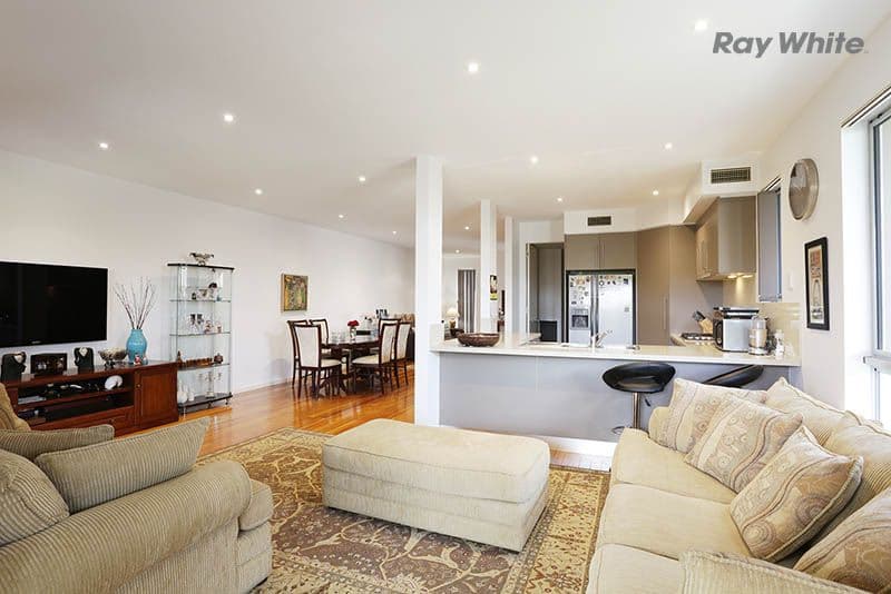 17 Georgia Crescent, Werribee VIC 3030, Werribee - Thumbnail 4