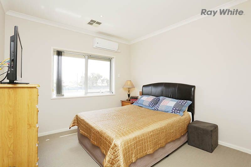 17 Georgia Crescent, Werribee VIC 3030, Werribee - Thumbnail 8