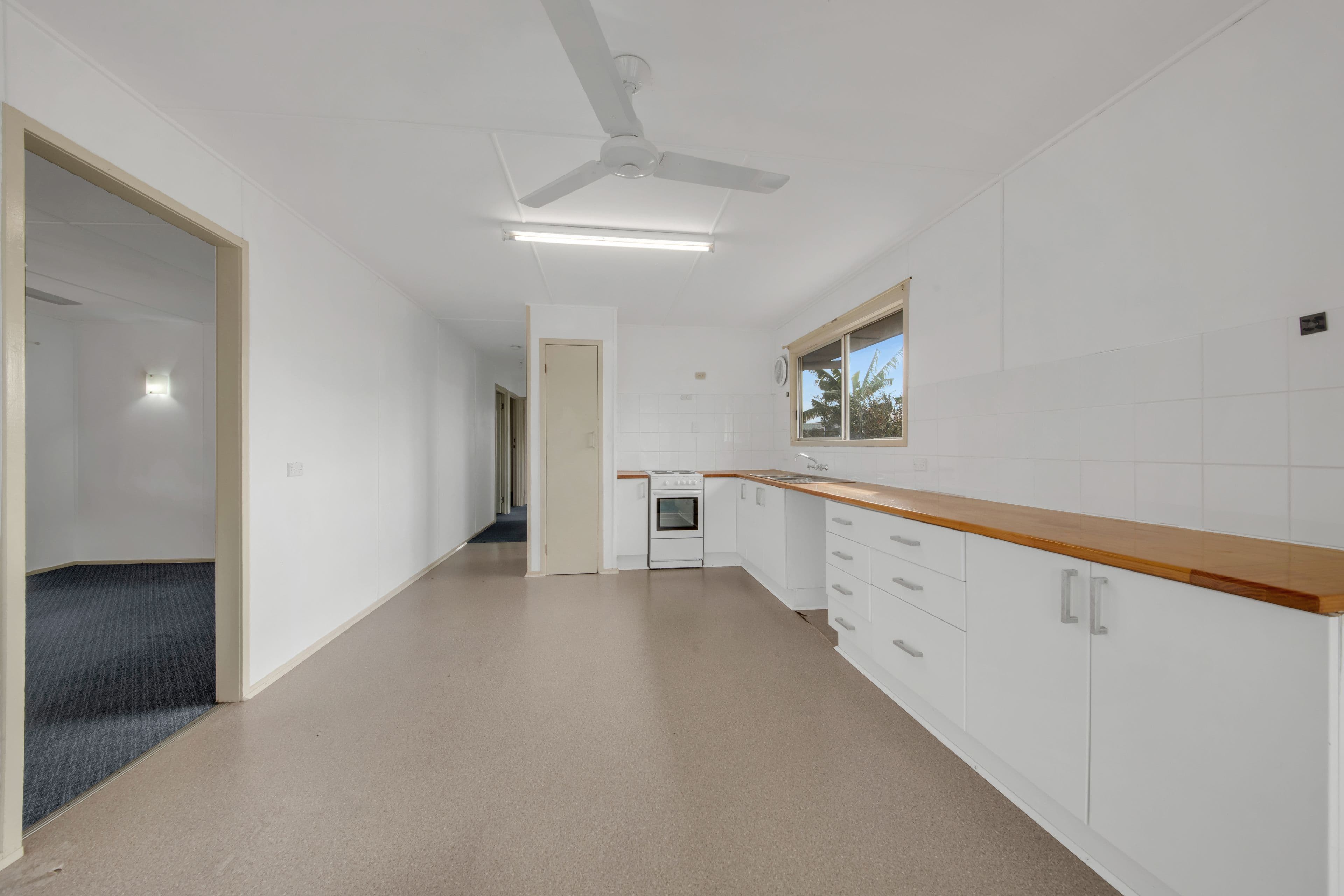 4 Callide Crescent, Barney Point QLD 4680, Barney Point - Thumbnail 4