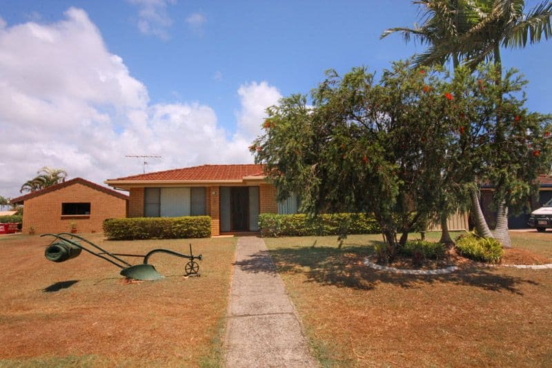 4 Summer Drive, MAROOCHYDORE QLD 4558, Maroochydore - Thumbnail 2