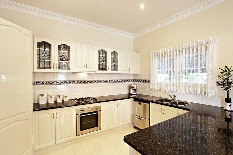 18 Pender Street, PRESTON VIC 3072, Preston - Thumbnail 3