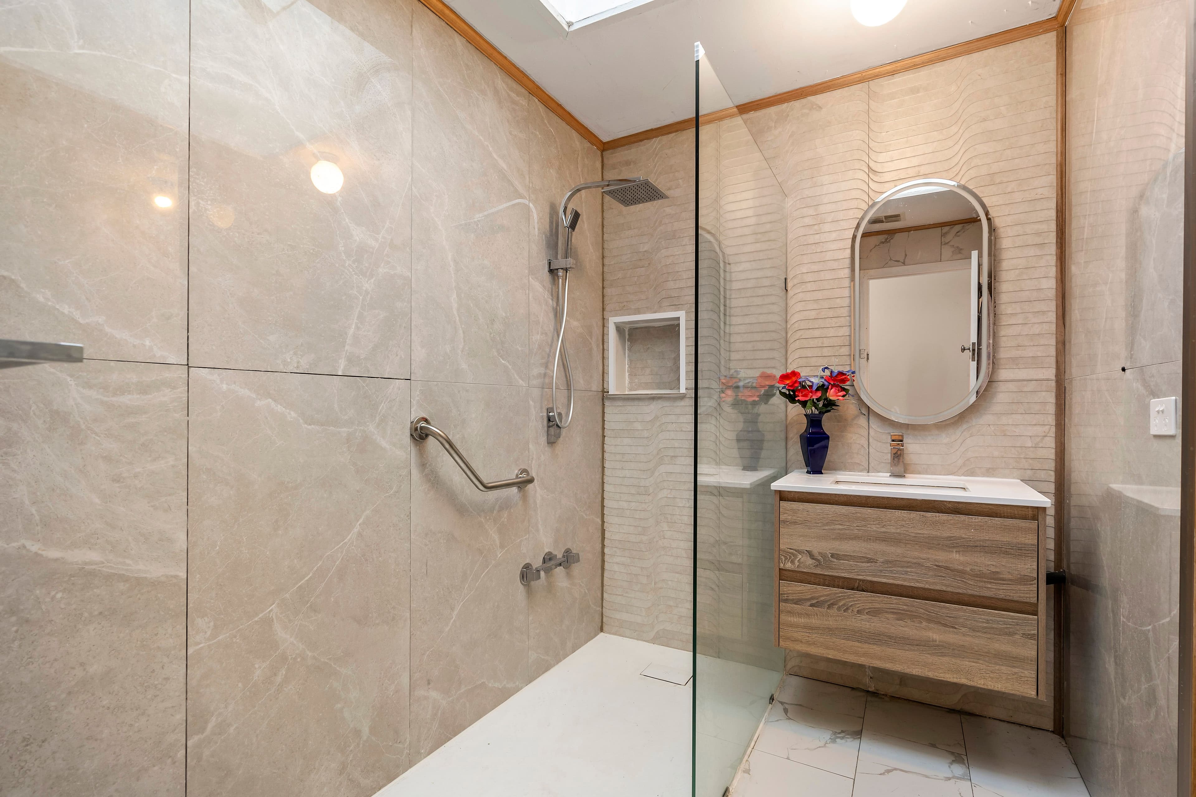13 Henderson Street, Reservoir VIC 3073, Reservoir - Thumbnail 6