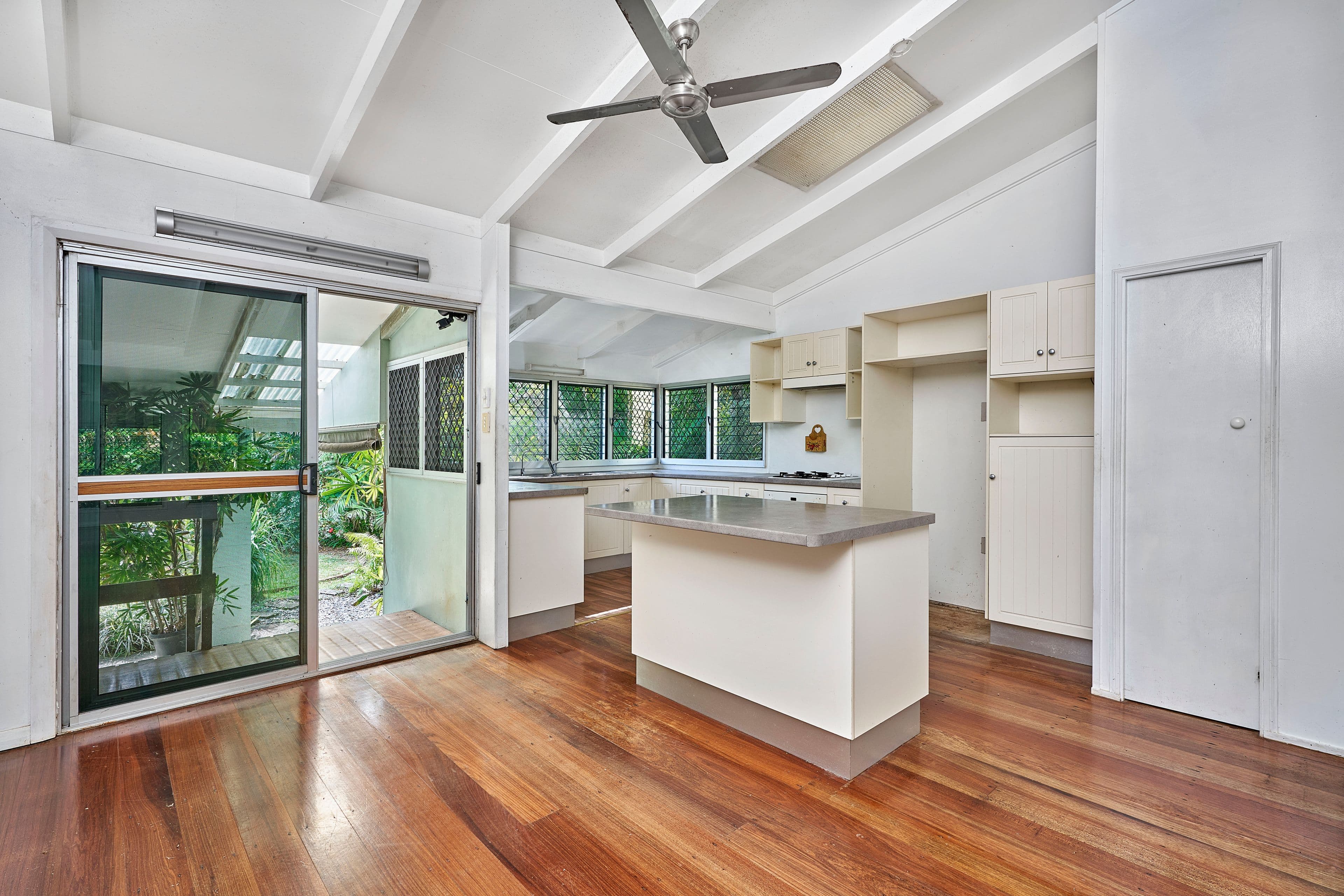 22 Queen Street, Edmonton QLD 4869, Edmonton - Thumbnail 2