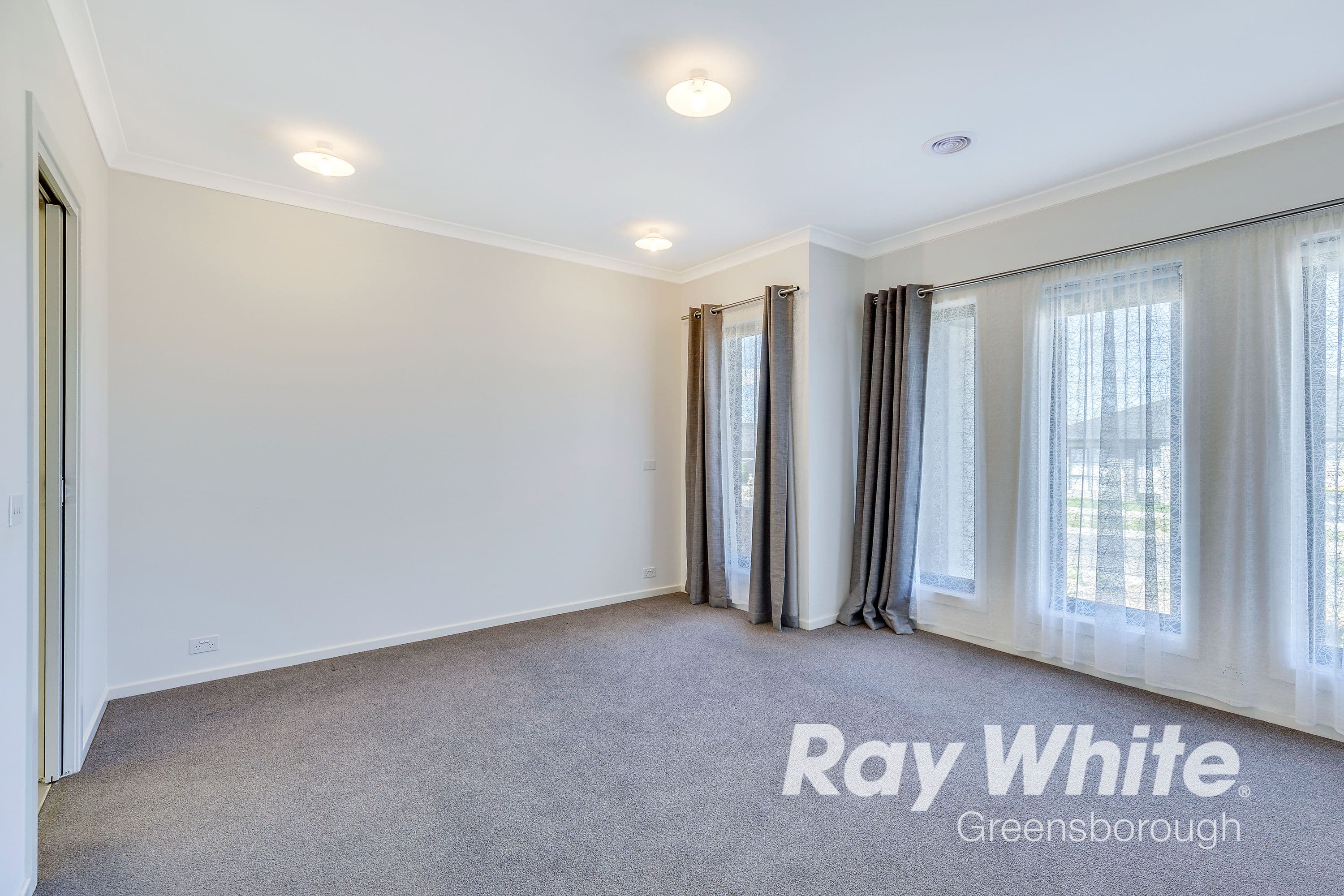 42 Strathalbyn Chase, Wollert VIC 3750, Wollert - Thumbnail 2