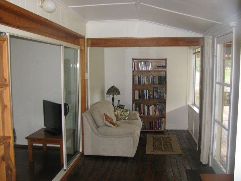 6 Short Street, CROWS NEST QLD 4355, Crows Nest - Thumbnail 5