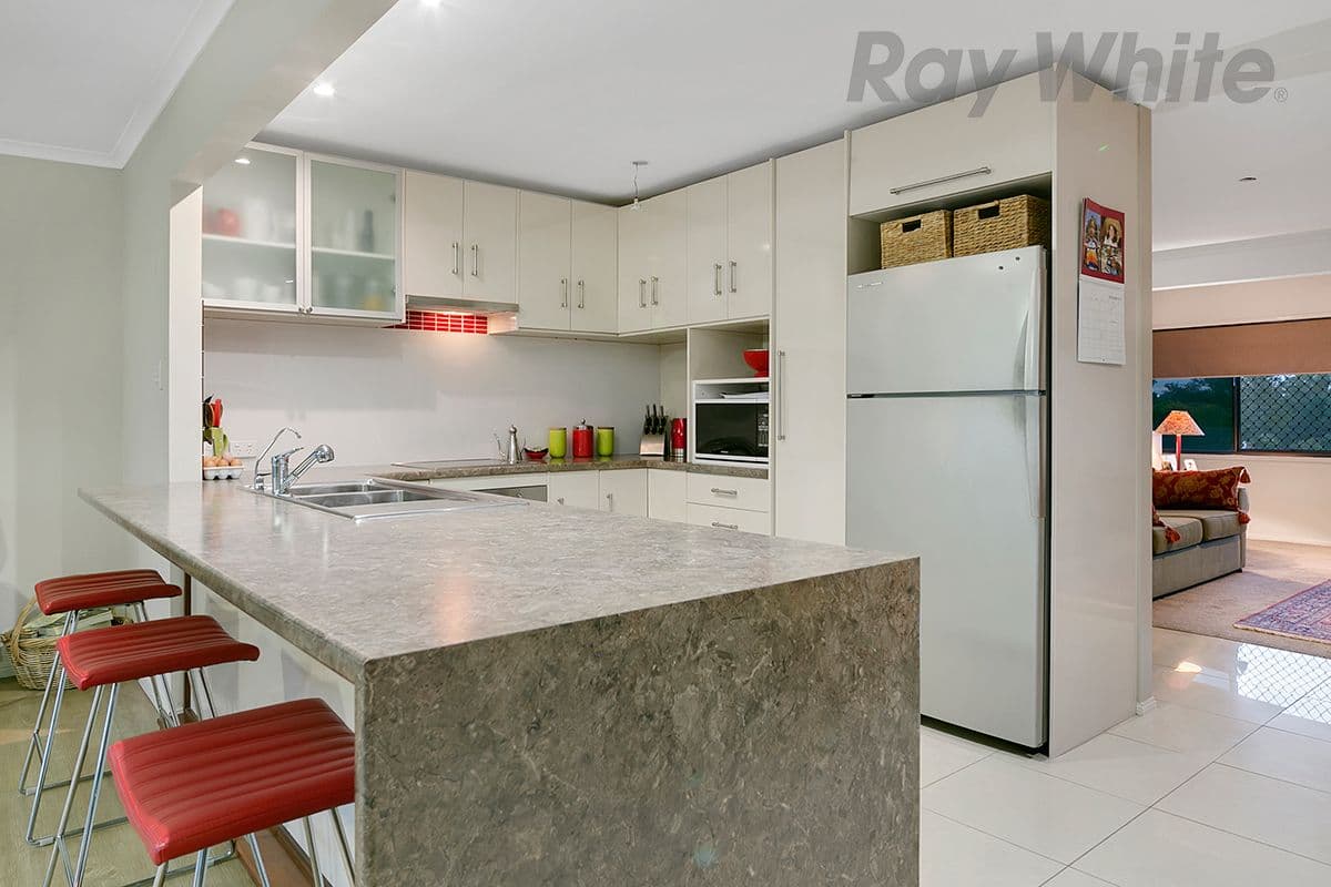 15 Kandanga Street, Eight Mile Plains QLD 4113, Eight Mile Plains - Thumbnail 2