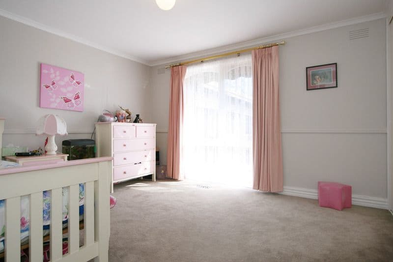 12 Huntingdale Drive, CHIRNSIDE PARK VIC 3116, Chirnside Park - Thumbnail 8