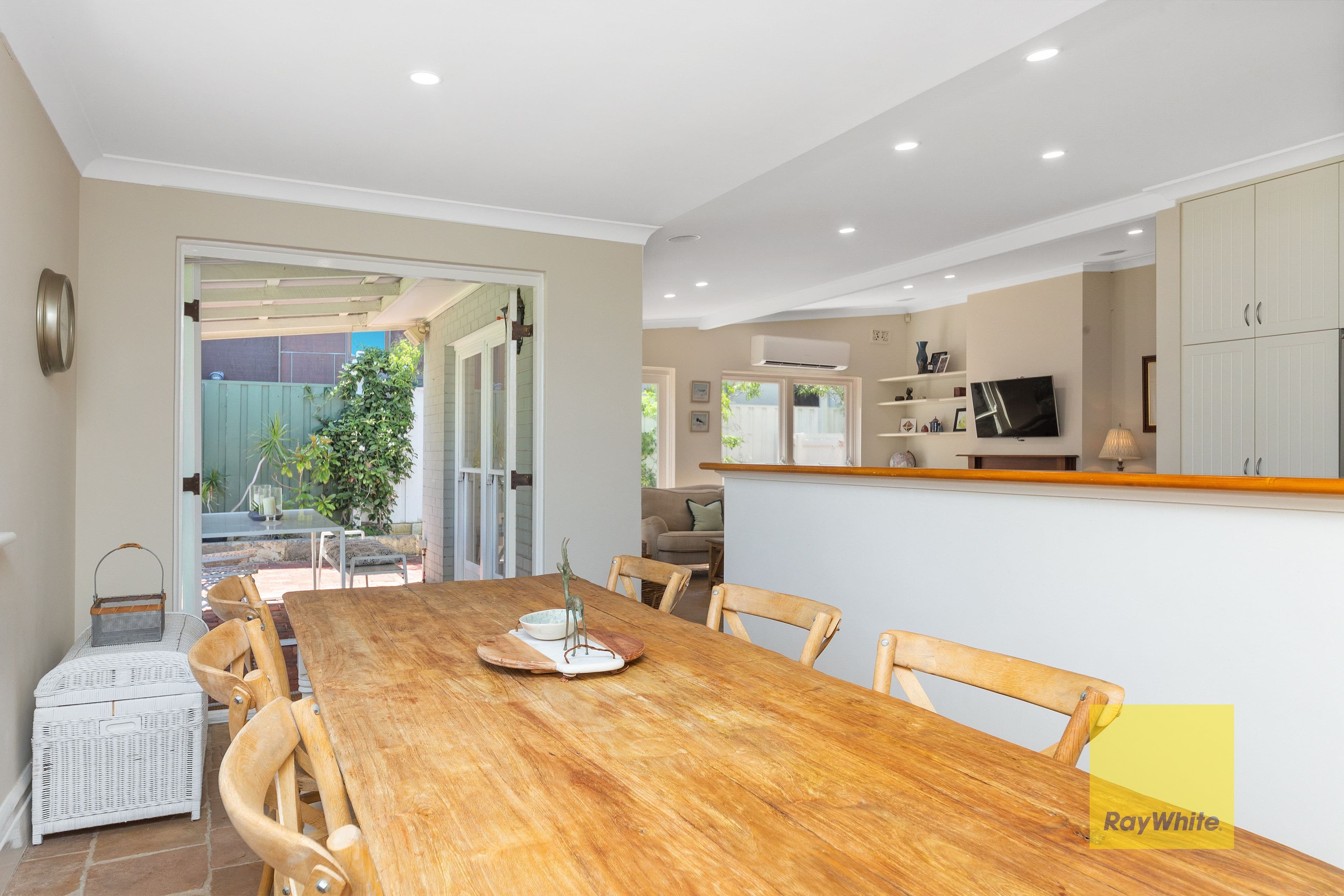 16 Palmerston Street, Mosman Park WA 6012, Mosman Park - Thumbnail 5