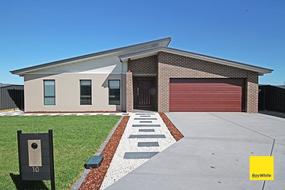10 Ricketts Place, Bungendore NSW 2621, Bungendore - Image 1