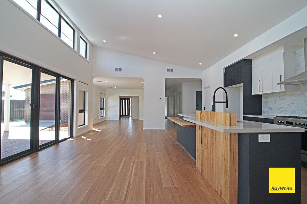 10 Ricketts Place, Bungendore NSW 2621, Bungendore - Thumbnail 2