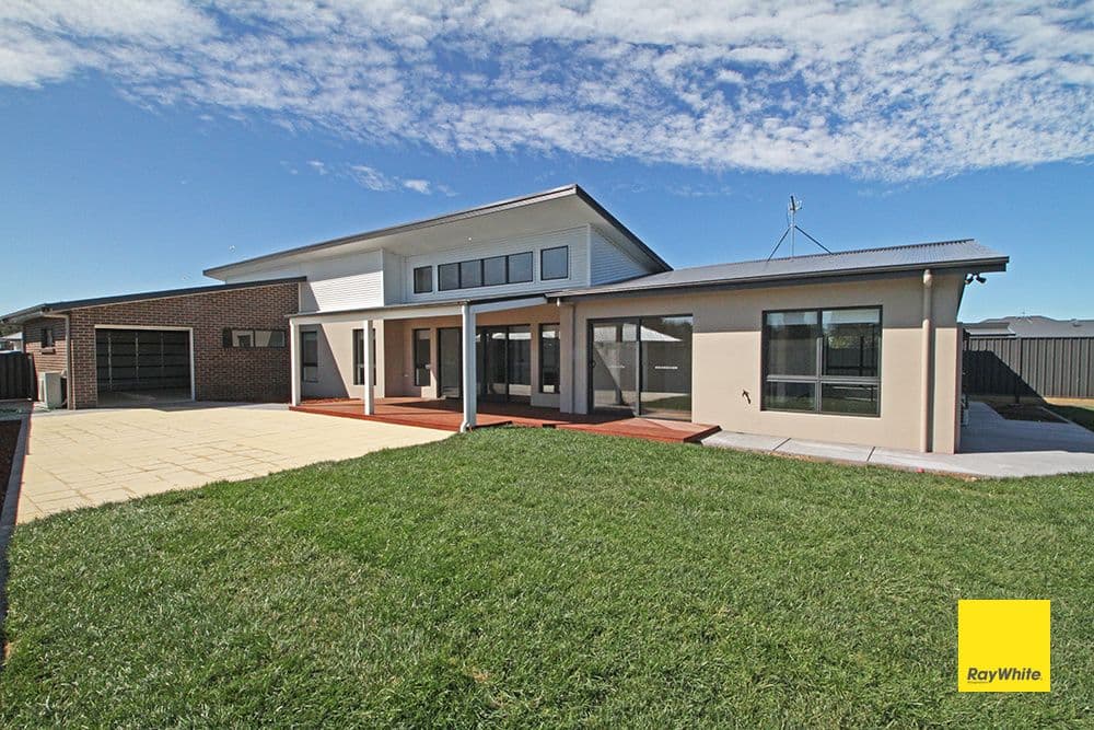10 Ricketts Place, Bungendore NSW 2621, Bungendore - Thumbnail 3
