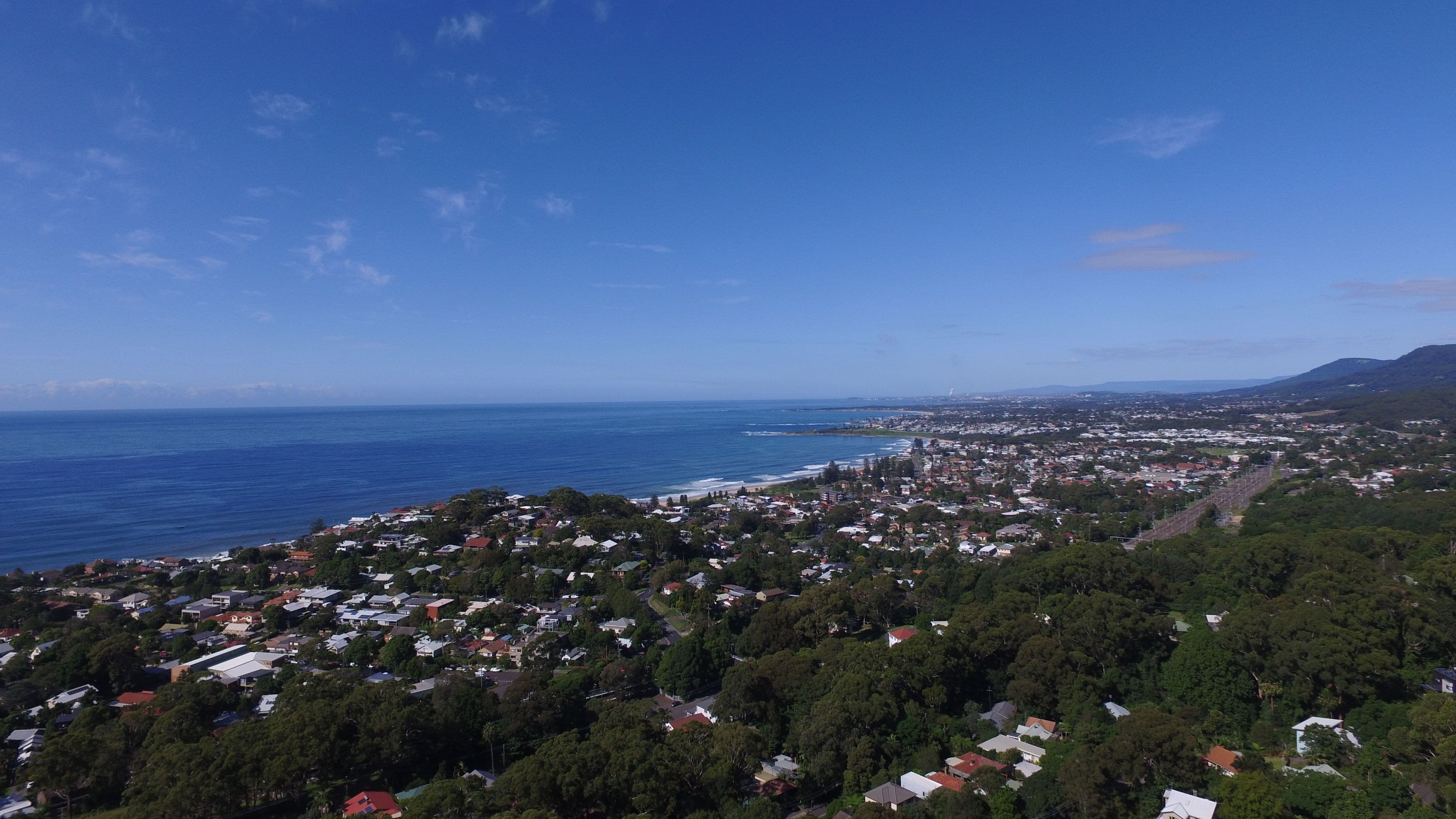39 Asquith Street, Austinmer - Thumbnail 2
