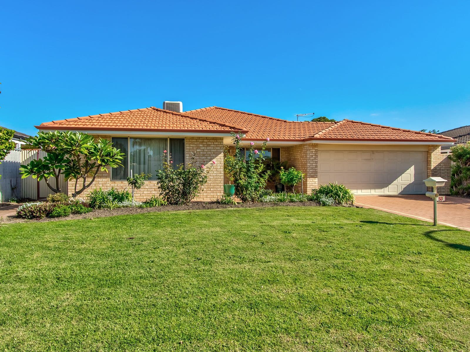 53 Virginia Place, Waikiki WA 6169, Waikiki - Thumbnail 2