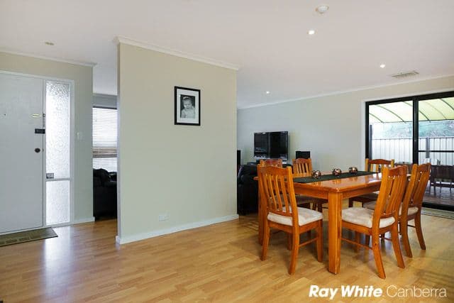 1 Golding Place, CHISHOLM ACT 2905, Chisholm - Thumbnail 4