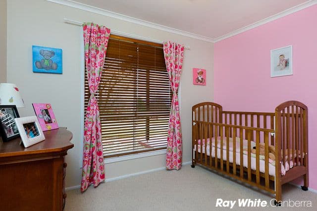1 Golding Place, CHISHOLM ACT 2905, Chisholm - Thumbnail 8