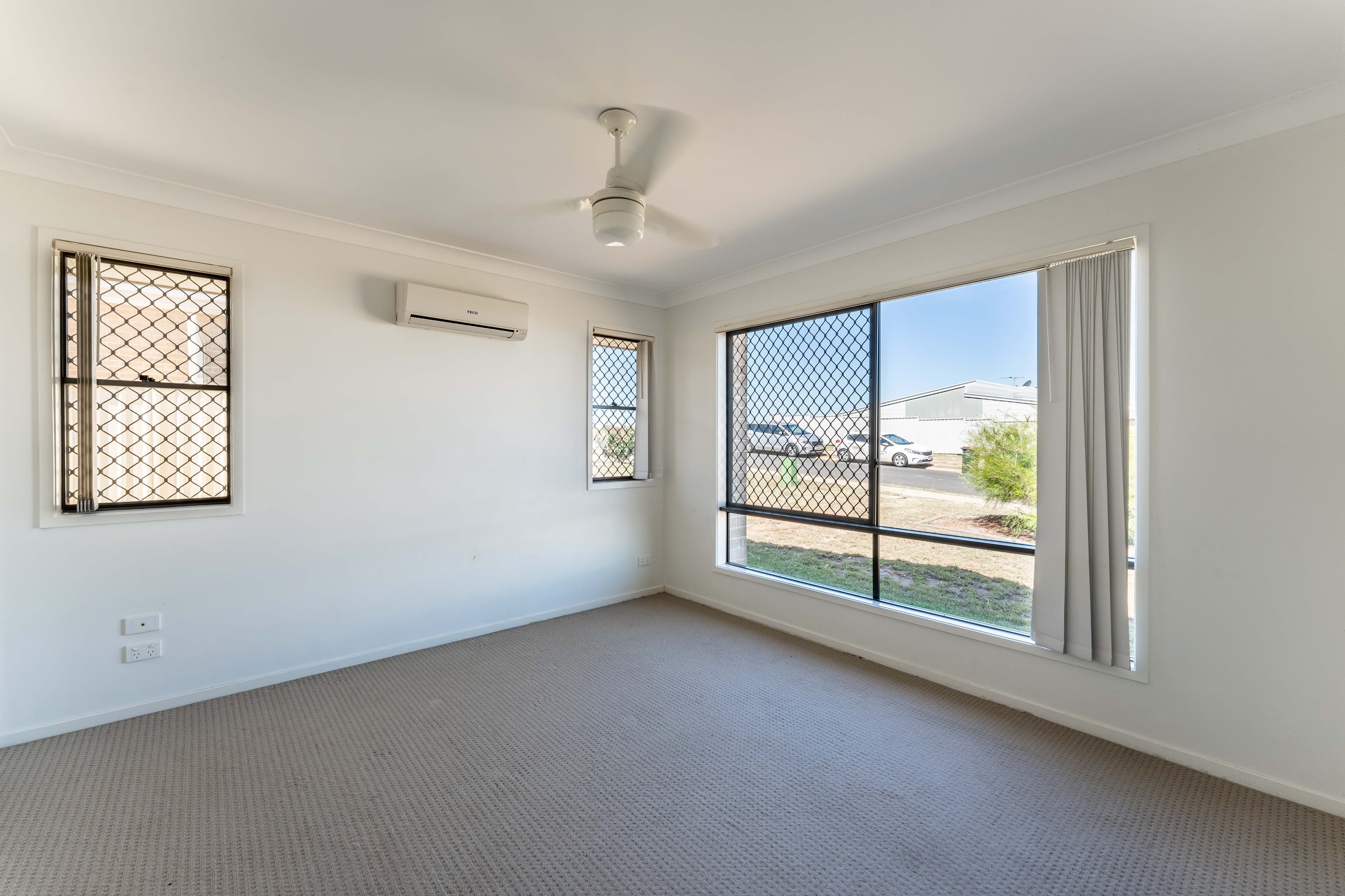 4 Suncrest Street, Emerald QLD 4720, Emerald - Thumbnail 6