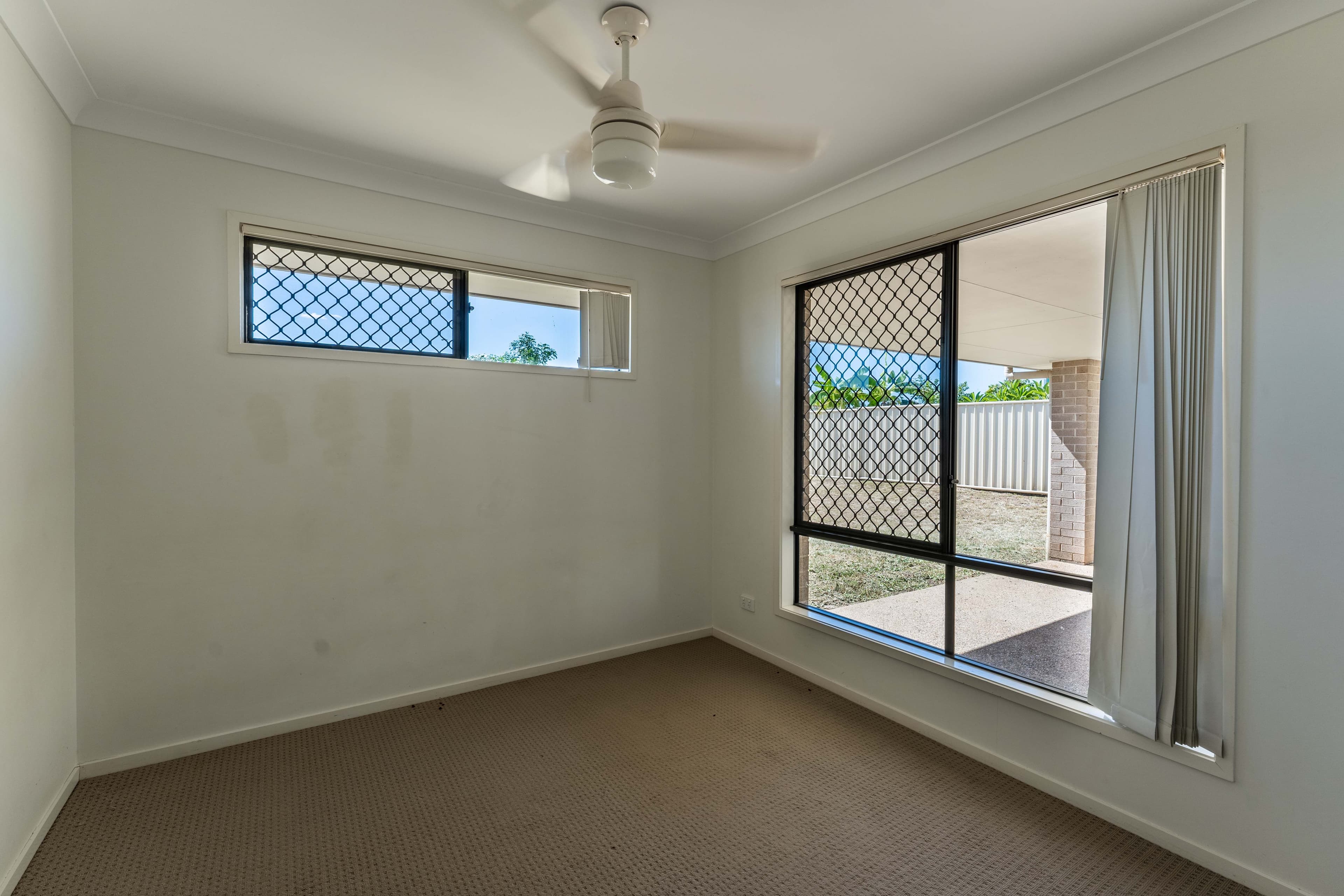 4 Suncrest Street, Emerald QLD 4720, Emerald - Thumbnail 8
