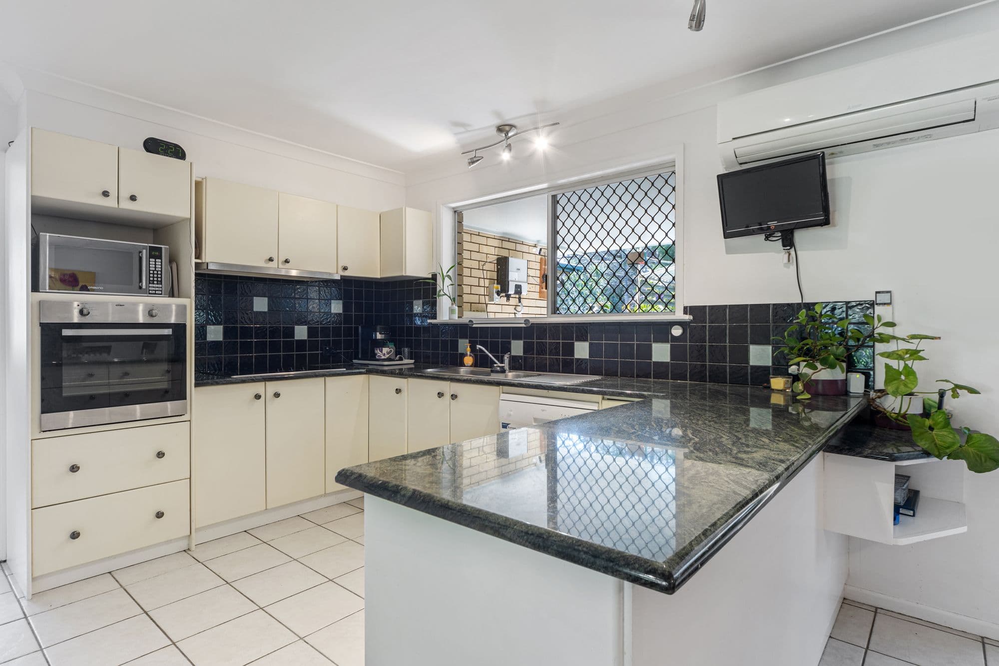 5 May Street, Deception Bay QLD 4508, Deception Bay - Thumbnail 8