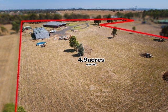 45 Sanctuary Rise, MICKLEHAM VIC 3064, Mickleham - Thumbnail 2