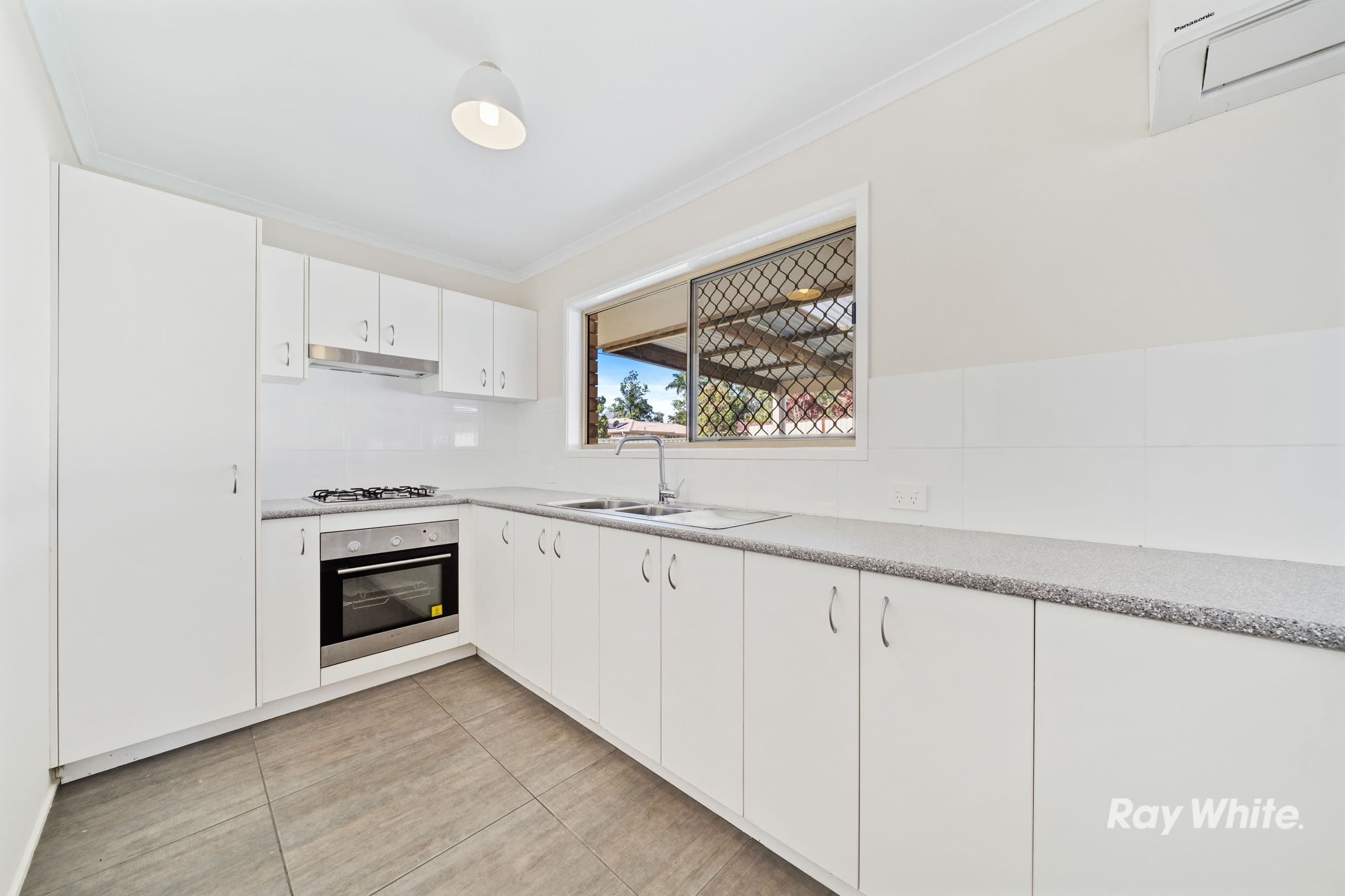 17 Fairbairn Street, Marsden QLD 4132, Marsden - Thumbnail 2