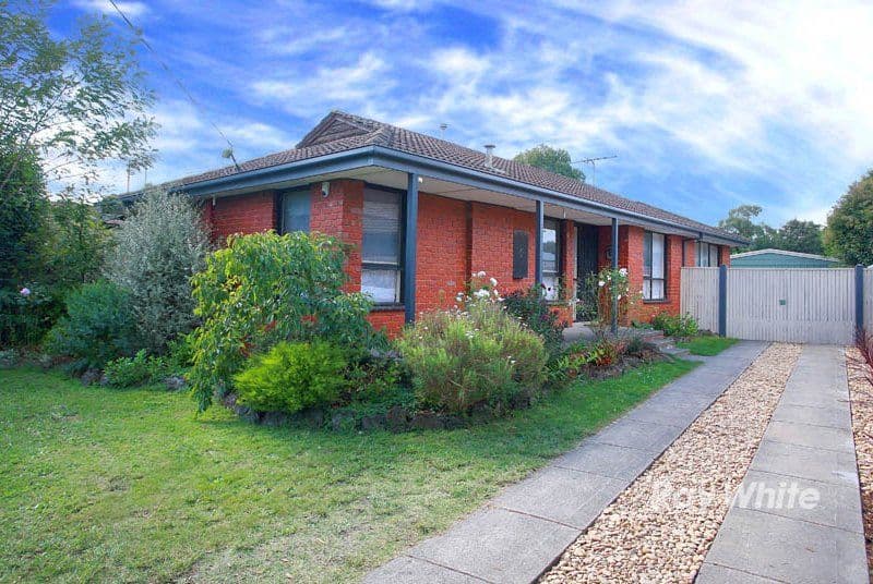 6 Donnelly Court, CRANBOURNE VIC 3977, Cranbourne - Image 1