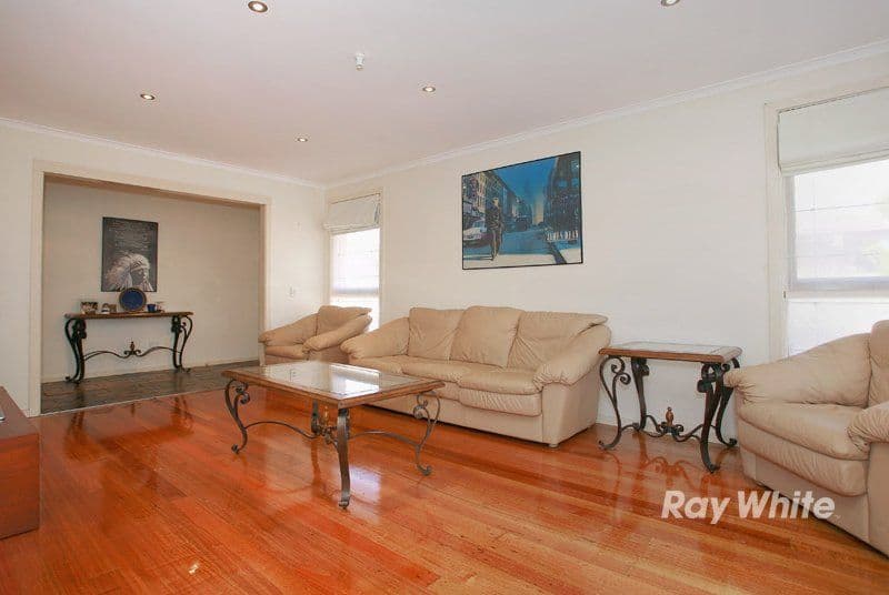 6 Donnelly Court, CRANBOURNE VIC 3977, Cranbourne - Thumbnail 2