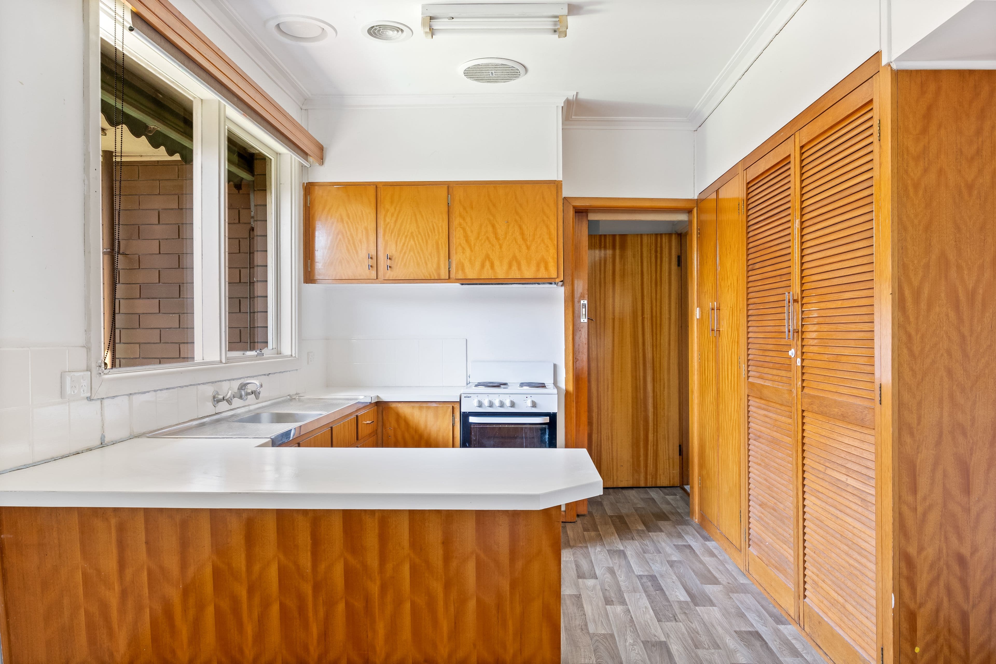 32 Park Street, Wendouree VIC 3355, Wendouree - Thumbnail 4