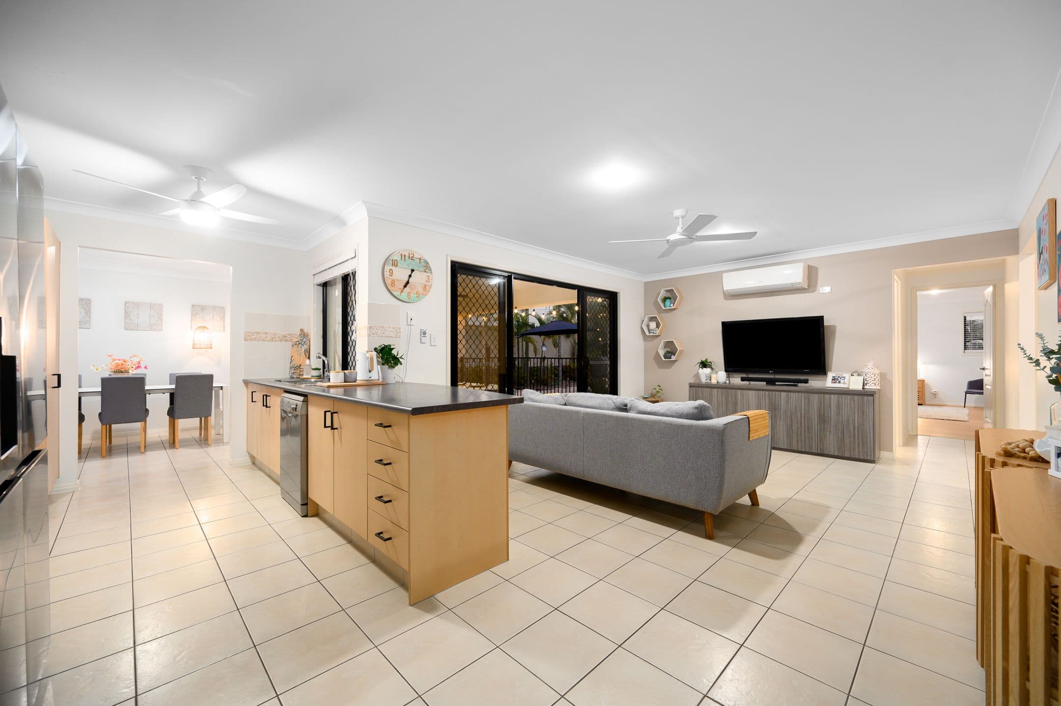 47 Golden Bear Drive, Arundel QLD 4214, Arundel - Thumbnail 6