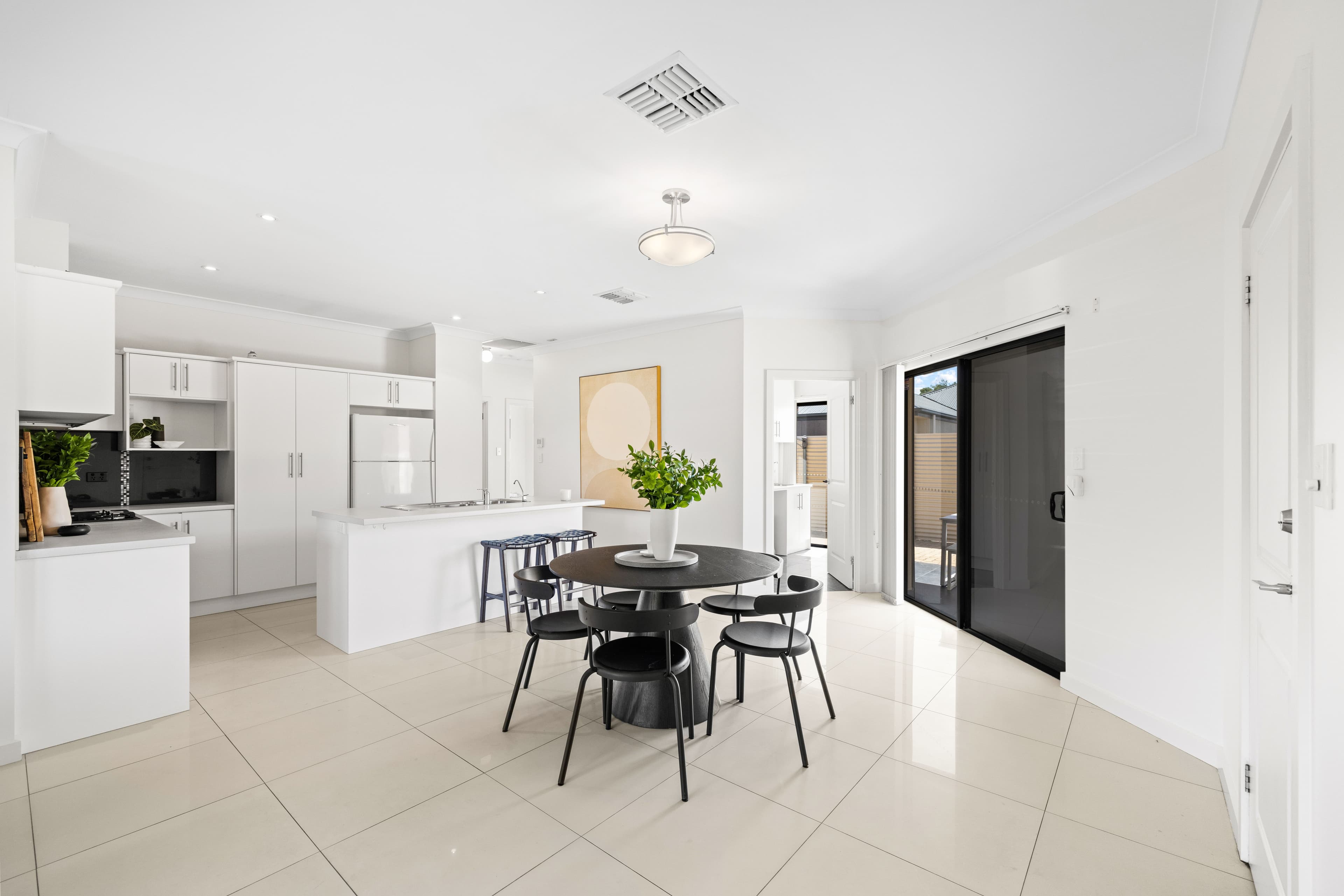10 Condada Avenue, Park Holme SA 5043, Park Holme - Thumbnail 5