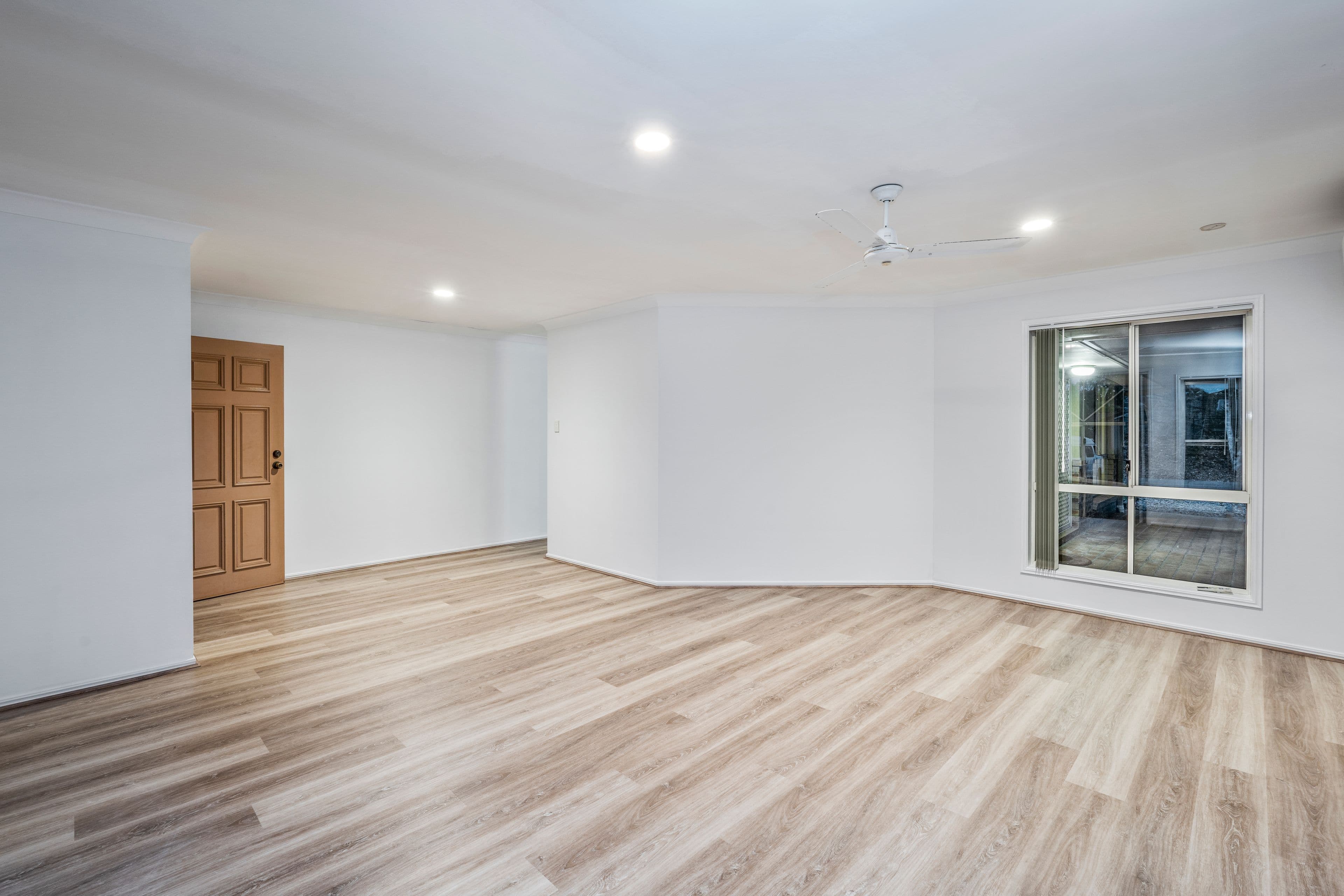 8 Elk Court, Upper Coomera QLD 4209, Upper Coomera - Thumbnail 7