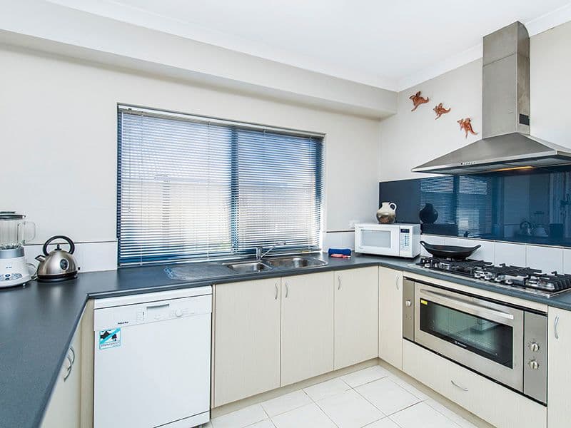 7 Dardanup Lane, Baldivis WA 6171, Baldivis - Thumbnail 3