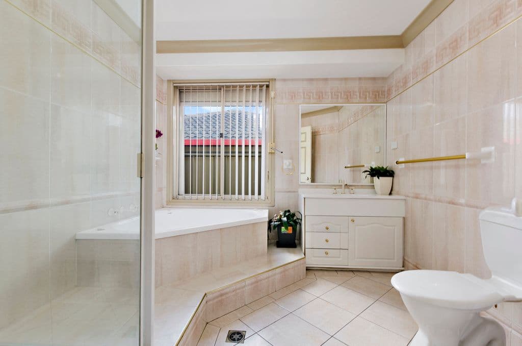 54 Robins Creek Drive, Horsley - Thumbnail 6