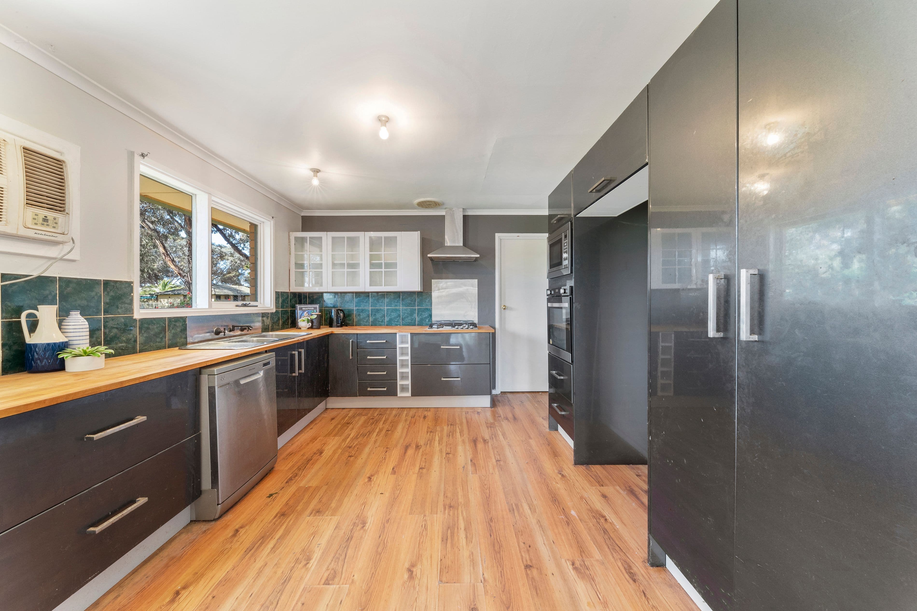 10 Eugene Crescent, Parafield Gardens SA 5107, Parafield Gardens - Thumbnail 6
