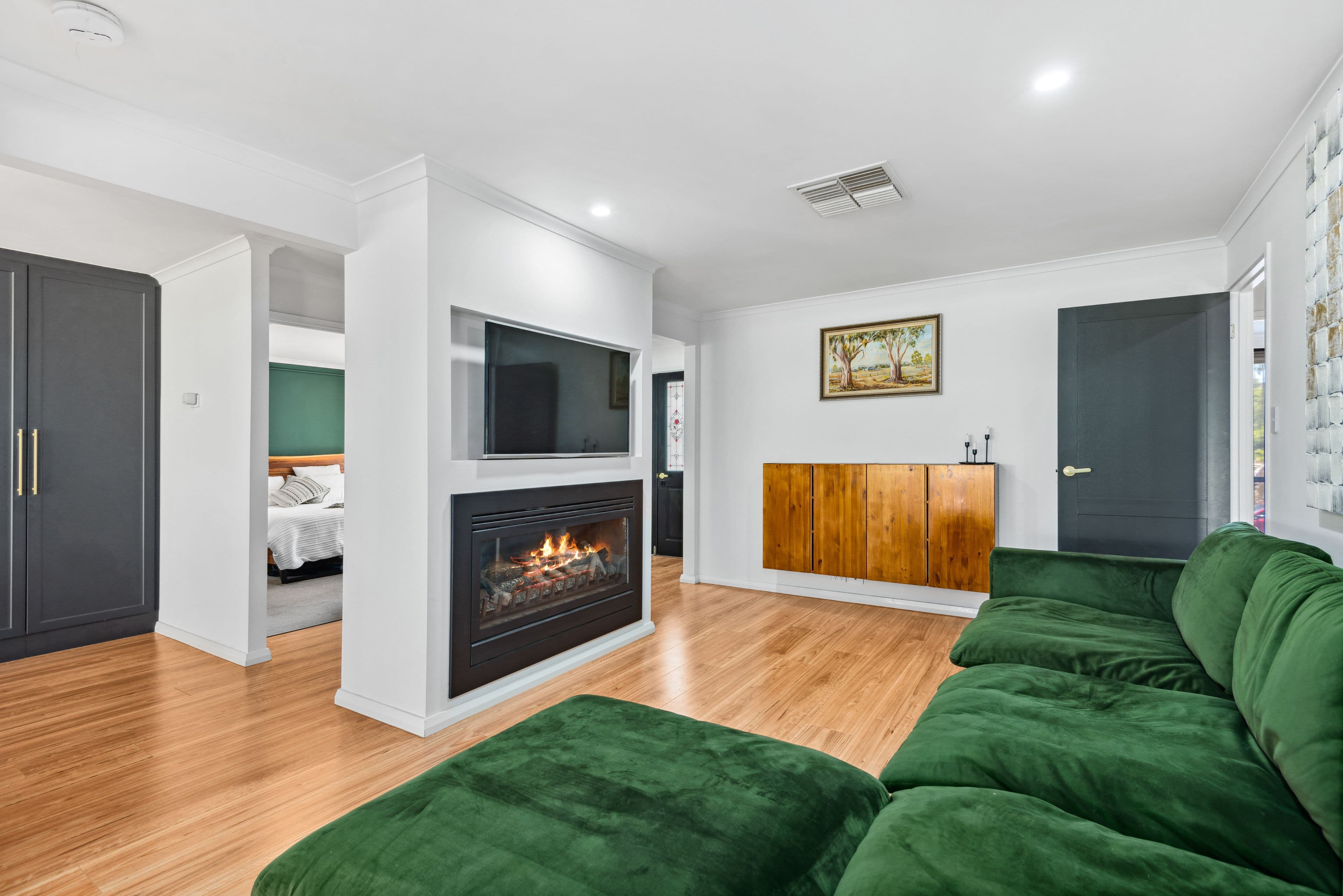 6 Goss Road, Aberfoyle Park SA 5159, Aberfoyle Park - Thumbnail 2